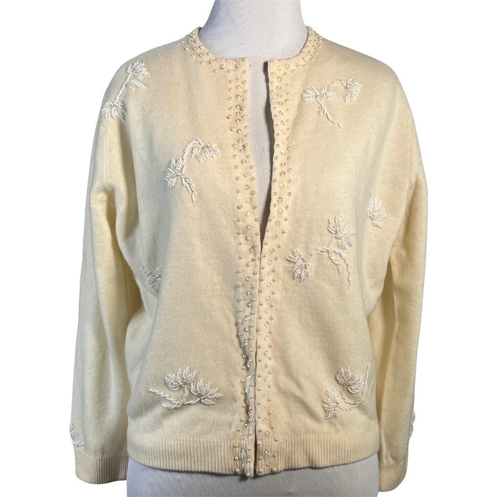 Vintage 50s Beaded Cardigan 40 / Medium Cream Lambswool Angora Pinup Rockabilly